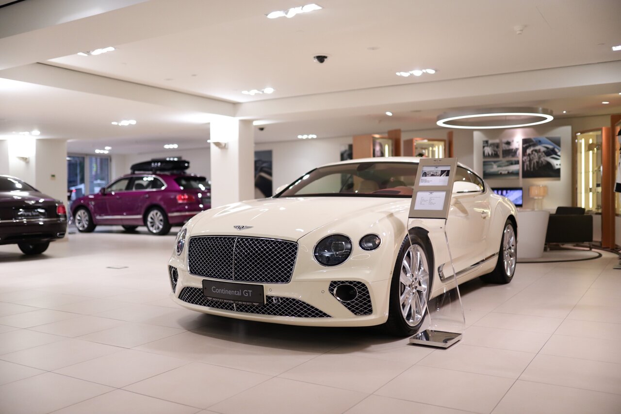 Шоу-рум Bentley-1