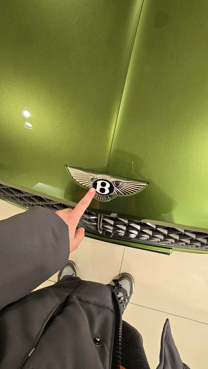 Шоу-рум Bentley-3